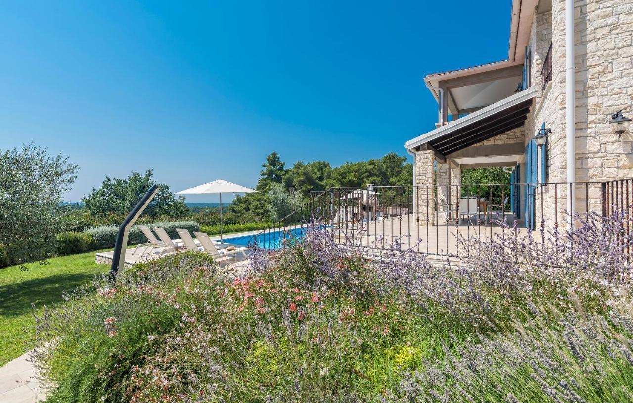 Villa Sterpazzi - Near Porec With Sea View, Private Jacuzzi, Sauna And Pool Višnjan Exterior foto