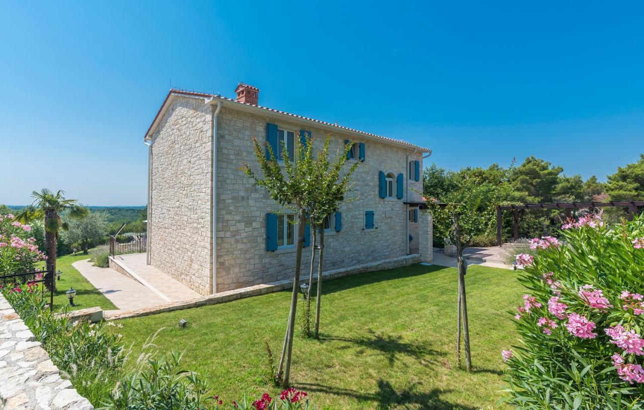 Villa Sterpazzi - Near Porec With Sea View, Private Jacuzzi, Sauna And Pool Višnjan Exterior foto