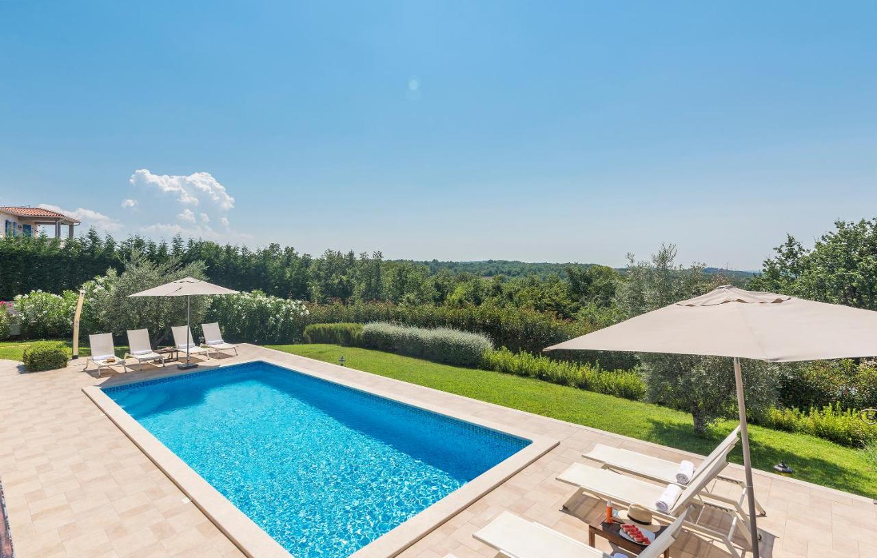 Villa Sterpazzi - Near Porec With Sea View, Private Jacuzzi, Sauna And Pool Višnjan Exterior foto