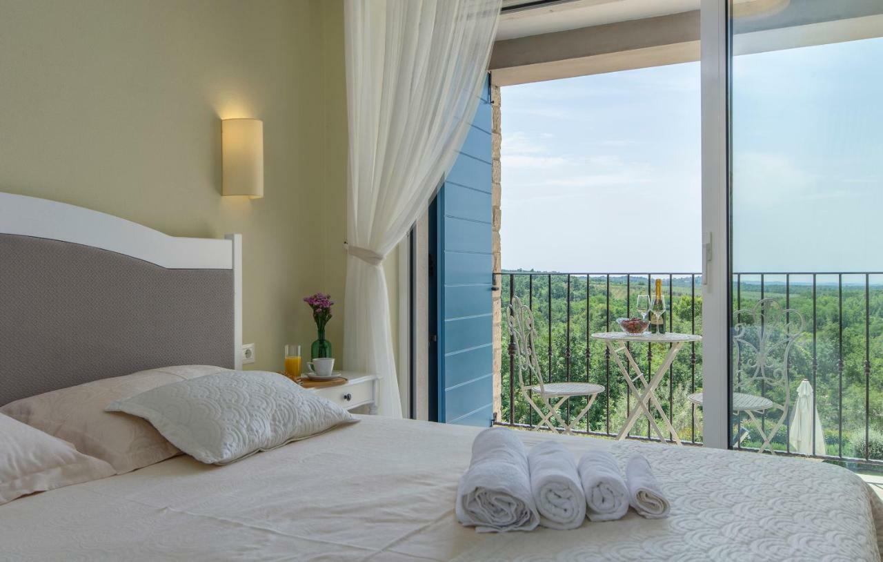 Villa Sterpazzi - Near Porec With Sea View, Private Jacuzzi, Sauna And Pool Višnjan Exterior foto