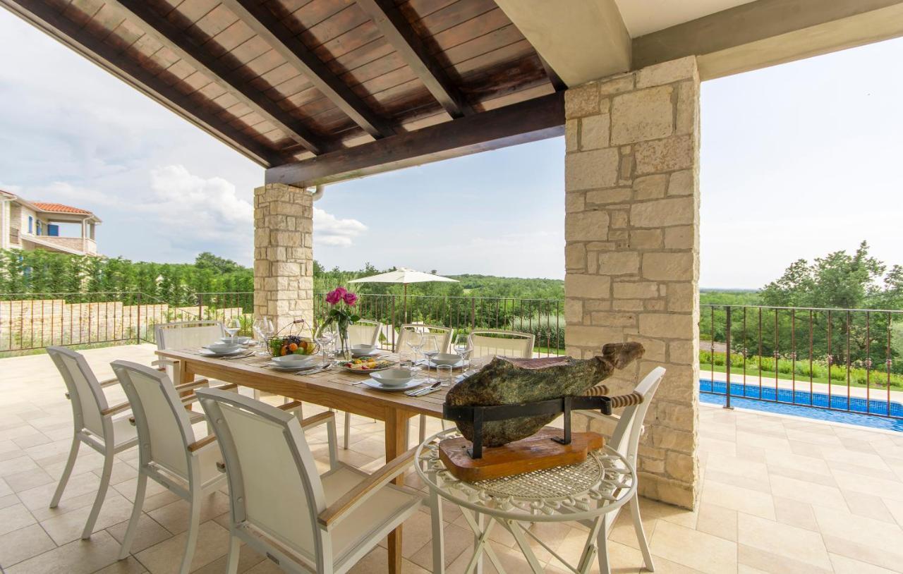 Villa Sterpazzi - Near Porec With Sea View, Private Jacuzzi, Sauna And Pool Višnjan Exterior foto